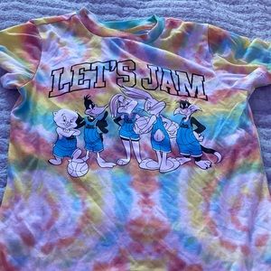 Women XS space jam shirt!